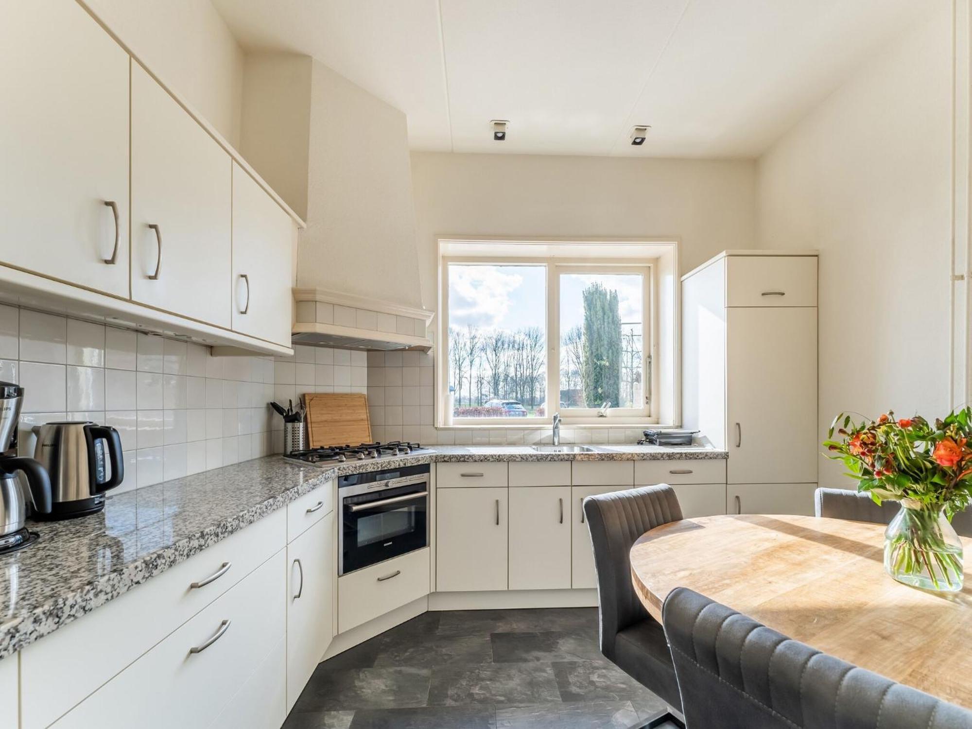 Spacious In With Garden Holiday home *